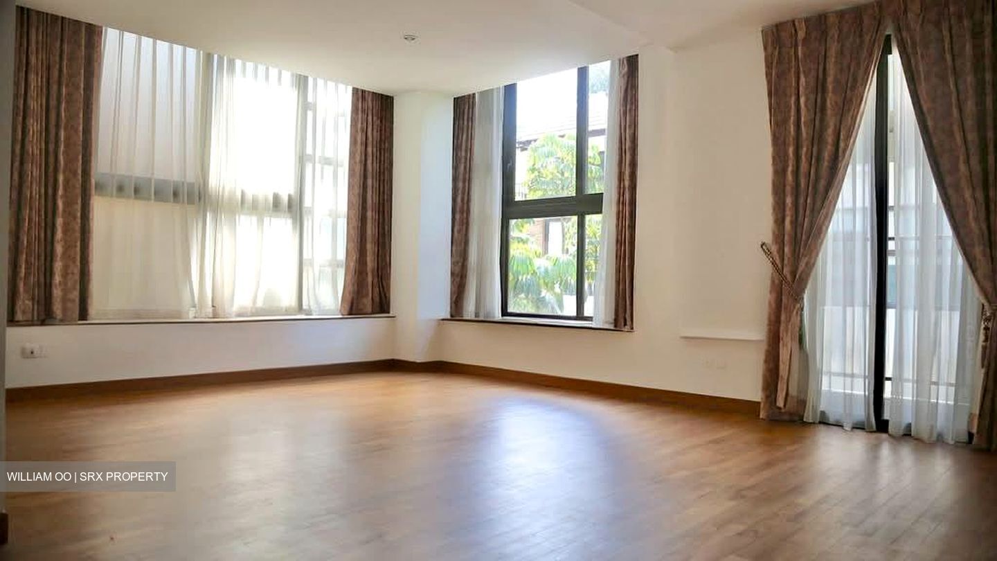 Lornie Road (D11), Terrace #567548101